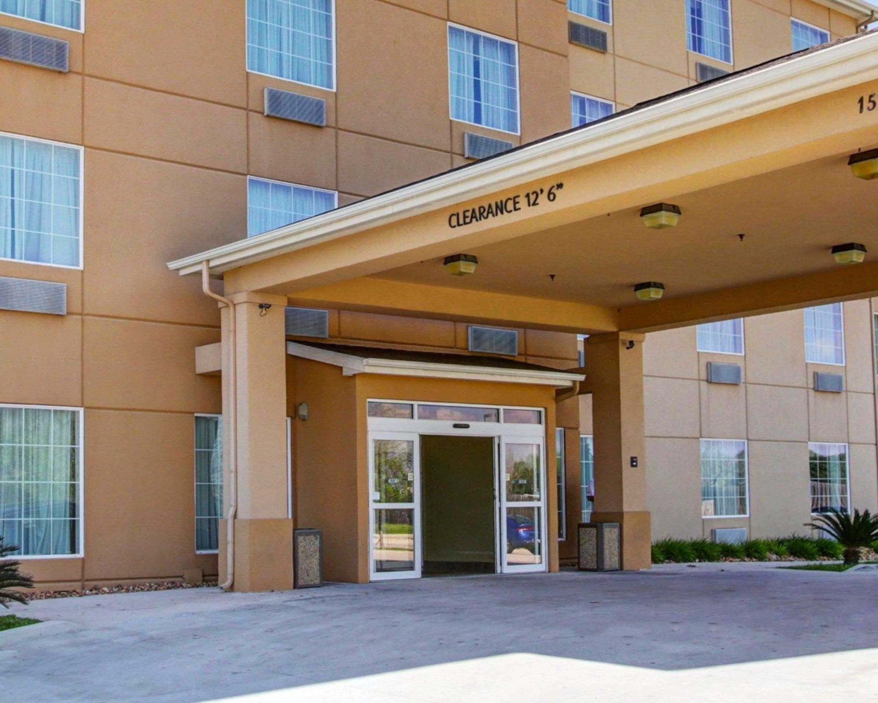 Spark By Hilton Selma Exterior photo