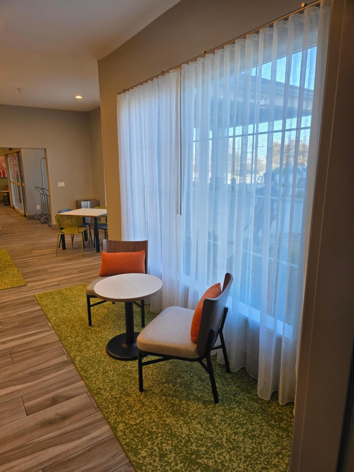 Spark By Hilton Selma Exterior photo